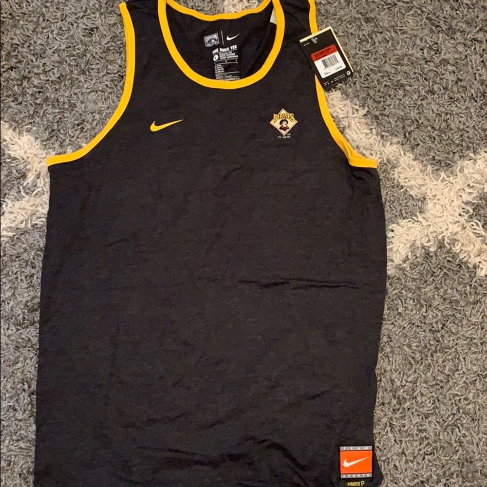 NWT Nike Pittsburgh Pirates large tank